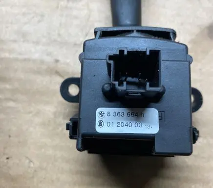 BMW 5 E39 Wiper control stalk 8363664 01204000
