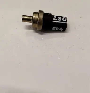 Volkswagen Touran I Coolant level sensor