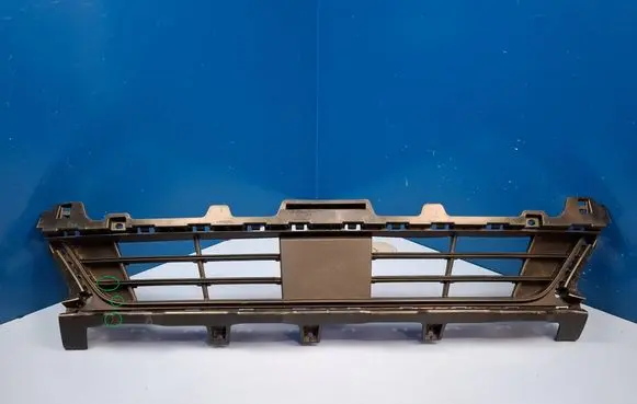 KIA Sportage Front bumper lower grill 86531R2010