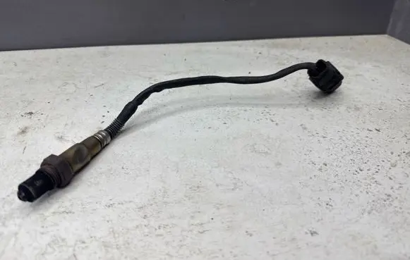 BMW 5 E60 E61 Lambda probe sensor 0281004018