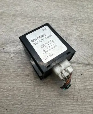 Chevrolet Lacetti Charging relay 96408390