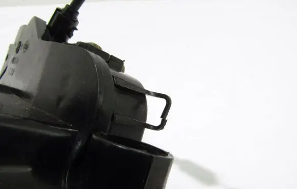 Renault Megane II Front door lock