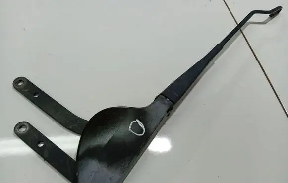 Mercedes-Benz C W203 Front wiper blade arm A2038201944