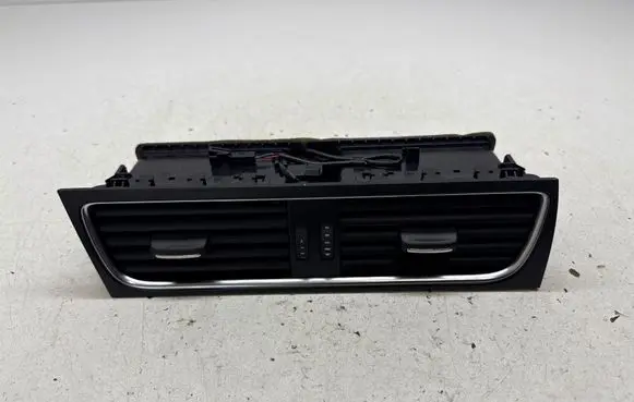 Audi A4 S4 B8 8K Dash center air vent grill 8T1820951C
