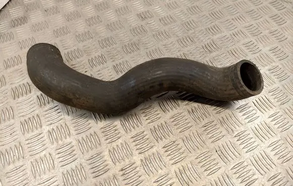 Volvo V70 Intercooler hose/pipe