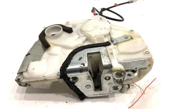Fiat Sedici Front door lock 82202-79J10