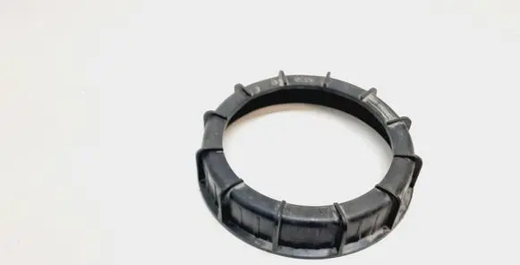 Volvo V50 In tank fuel pump screw locking ring/nut 2S619C385AA