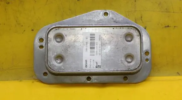 Engine oil radiator