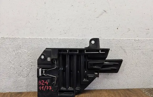 Land Rover Discovery Sport Headlight/headlamp mounting bracket 00183541