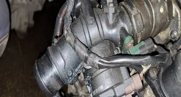 Citroen C4 I Throttle valve 9658793980