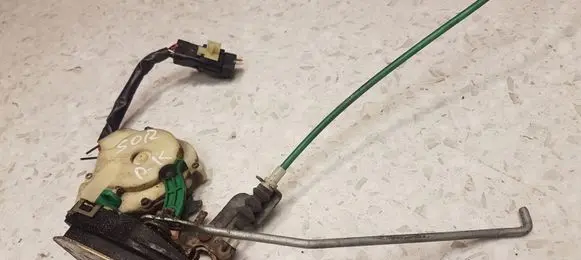 KIA Sorento Front door lock