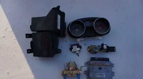 Nissan Qashqai Engine control unit/module ECU
