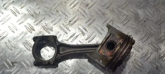 KIA Shuma Piston with connecting rod