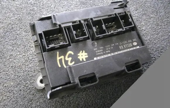 Seat Toledo III (5P) Comfort/convenience module 5DK008583