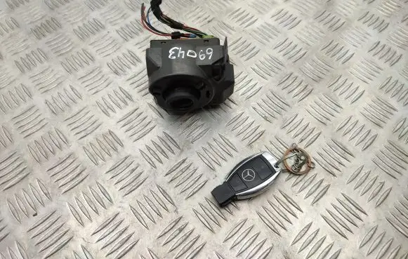 Mercedes-Benz B W246 W242 Ignition lock A2469059900