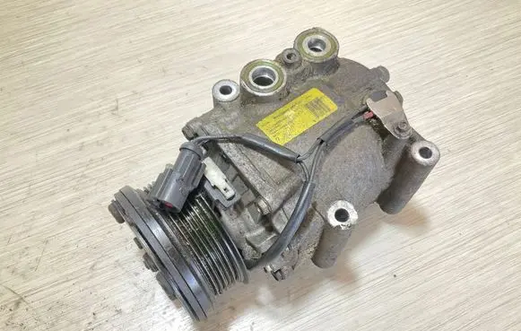 Ford Focus Air conditioning (A/C) compressor (pump) YS4H19D629AB 2003MAR27