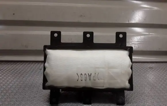 Hyundai i30 Passenger airbag 845302L000 2L84591010