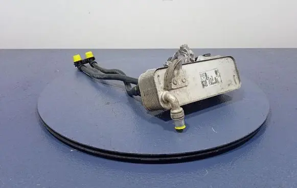 BMW X5 E53 Engine oil radiator 8570062