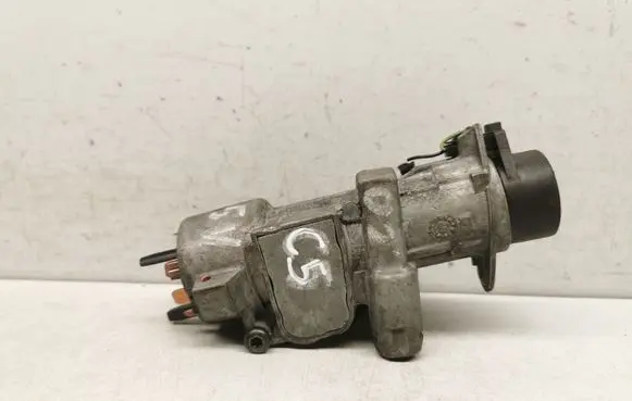 Audi A6 S6 C5 4B Ignition lock 4B0905851B