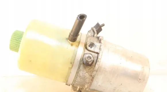 Seat Ibiza IV (6J,6P) Power steering pump M26090089ML