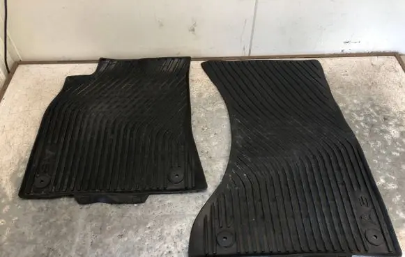 Audi A5 8T 8F Car floor mat set 8T1061501