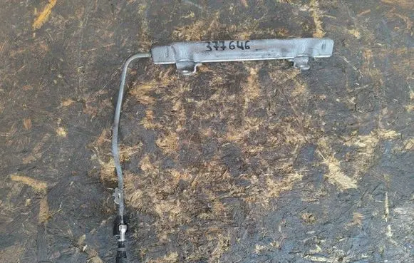 Toyota Prius (XW30) Fuel injector supply line/pipe 2381437060