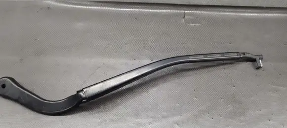 BMW 3 E90 E91 Front wiper blade arm 7171641