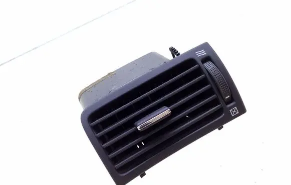 Toyota Avensis T250 Dashboard side air vent grill/cover trim