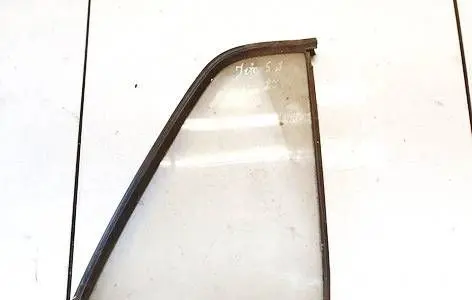Volkswagen Jetta II Rear vent window glass AS2