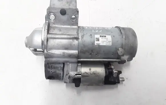 BMW 5 F10 F11 Starter motor 8570846