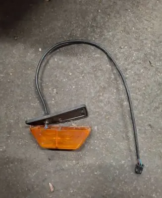 Mercedes-Benz Sprinter W901 W902 W903 W904 Front fender indicator light 0152621