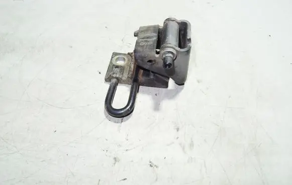 Audi A6 S6 C6 4F Front door lower hinge 8E0831412B
