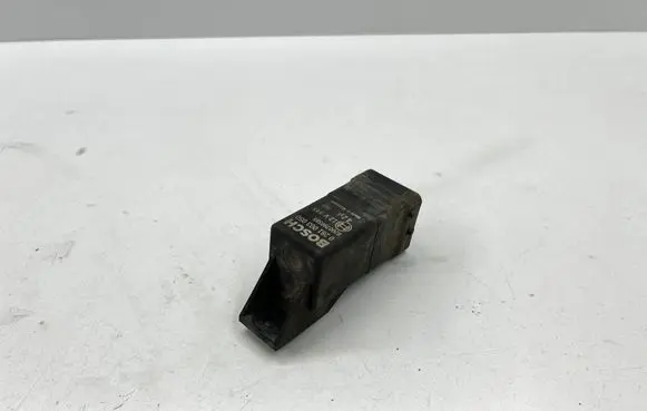 Renault Scenic III - Grand scenic III Glow plug pre-heat relay 0281003050 12V905 8200798585