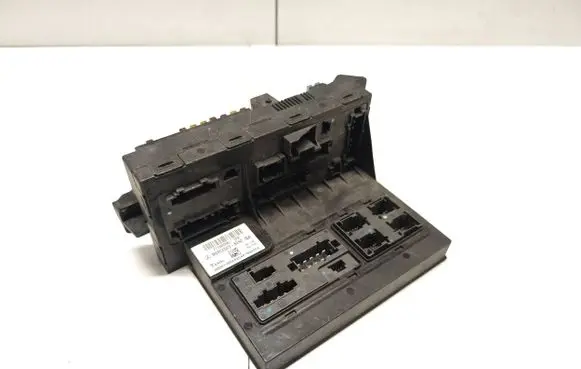 Mercedes-Benz E W211 SAM control unit 2115453901