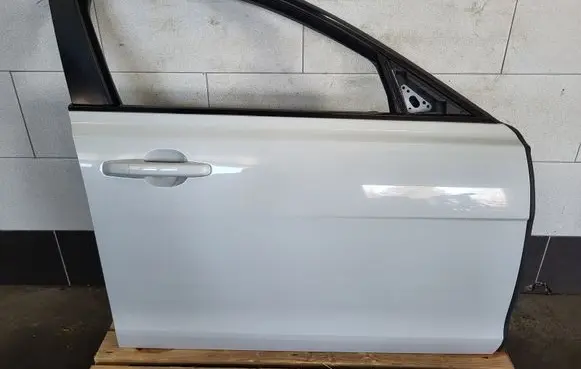 Jaguar XF X260 Front door 