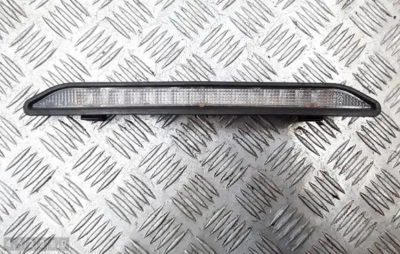 Opel Zafira A Third/center stoplight 90582025