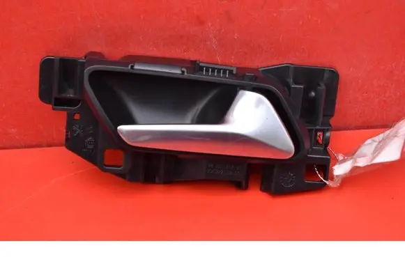 Mercedes-Benz CLK AMG A208 C208 Front door interior handle 311337