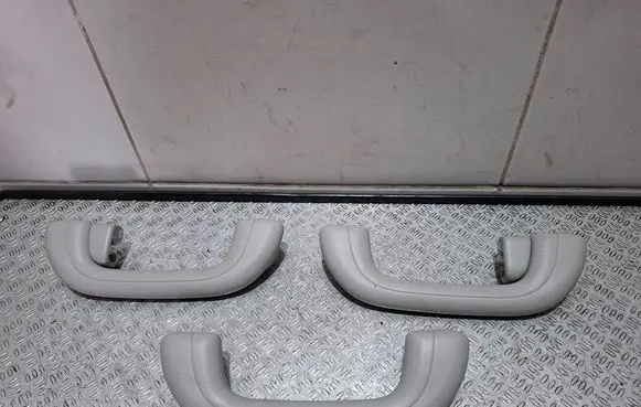 KIA Ceed Front interior roof grab handle