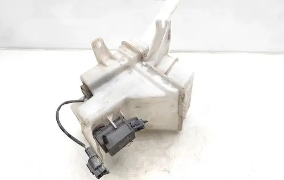 Windshield washer fluid reservoir/tank