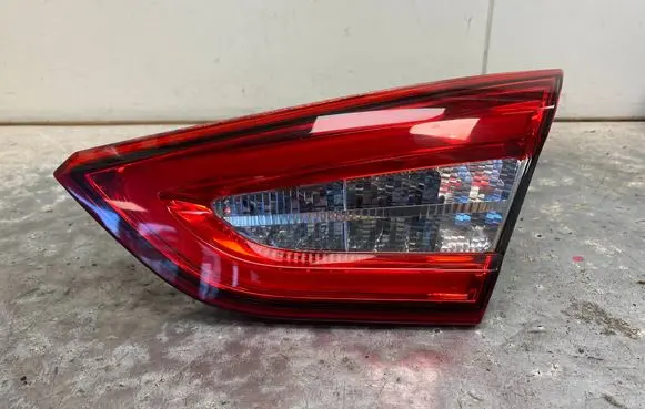 Maserati Quattroporte Tailgate rear/tail lights 670009228BILI 670009228