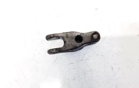 KIA Sorento Fuel Injector clamp holder
