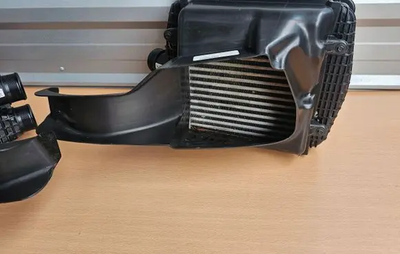 Maserati Ghibli Intercooler radiator