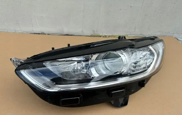 Ford Mondeo MK V Headlight/headlamp