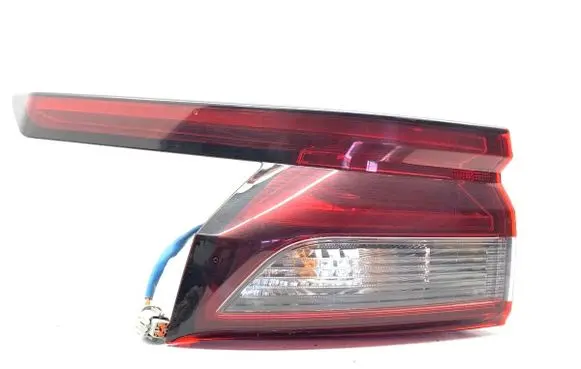 Nissan Qashqai J12 Rear/tail lights