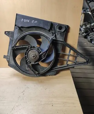 Peugeot 806 Radiator cooling fan shroud 8240142