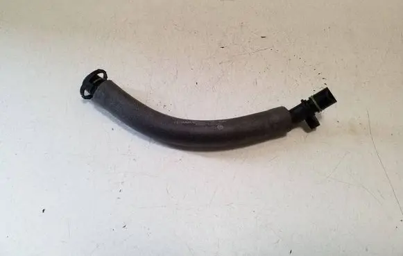Audi Q3 F3 Breather/breather pipe/hose 05E103474A