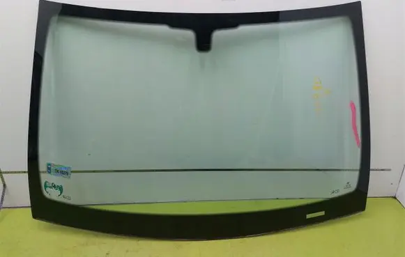Opel Astra H Front windscreen/windshield window