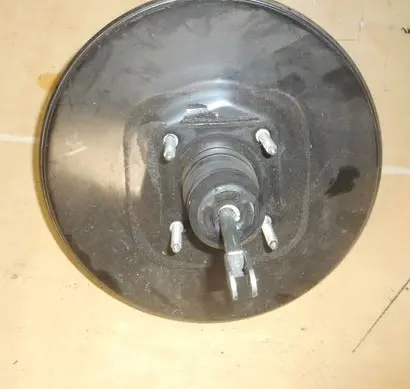 Renault Laguna III Brake booster 472100002R 0204051643