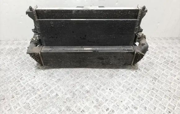 Renault Laguna II Coolant radiator 8200675335