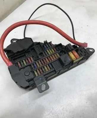 BMW 5 E60 E61 Fuse module
